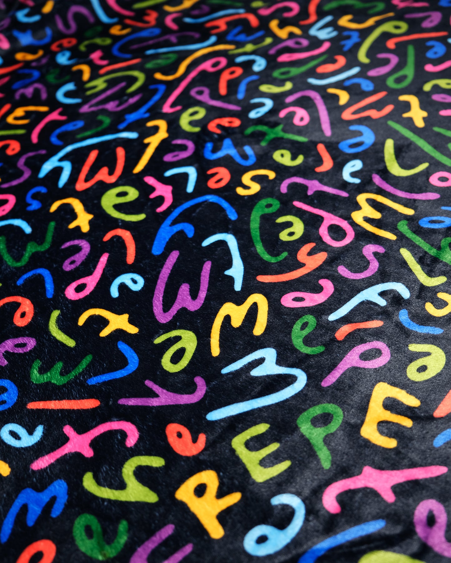 'Let Me Repeat Myself' Signature Letter Pattern Ultra-Soft Throw Blanket