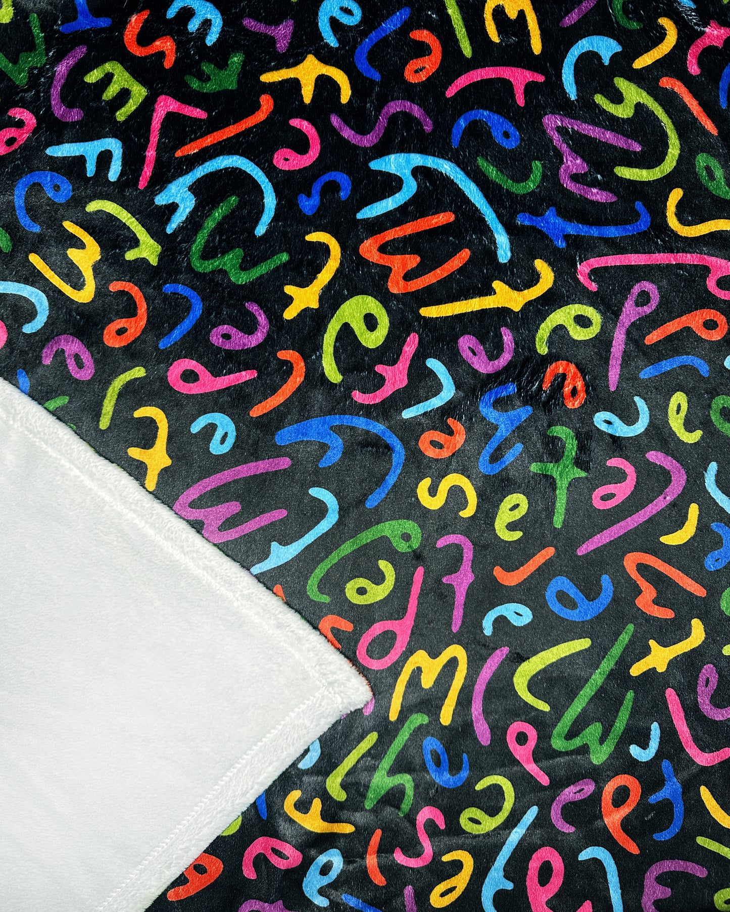 'Let Me Repeat Myself' Signature Letter Pattern Ultra-Soft Throw Blanket