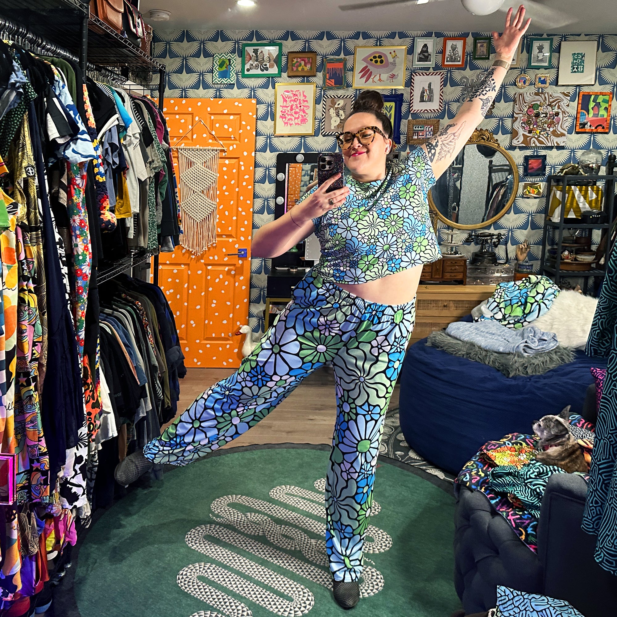 LOVE Groovy Flowers Wide-Leg Pants in Earth – Let Me Repeat Myself